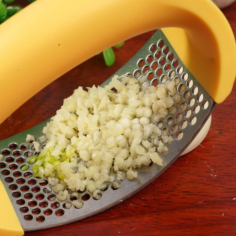 Stainless Steel Garlic Masher – Manual Curve Garlic Press