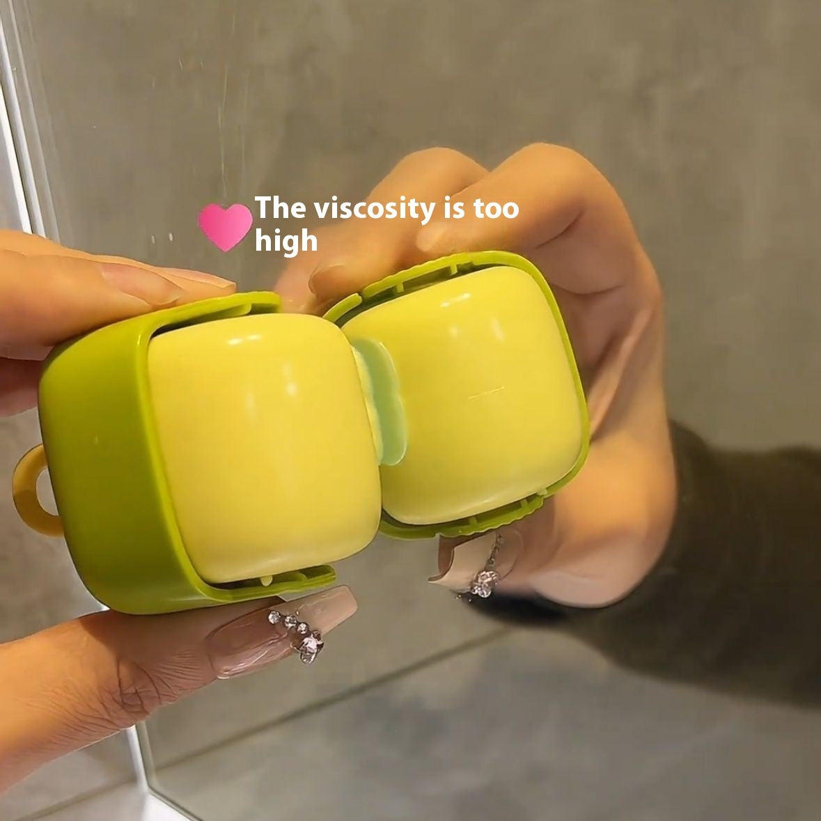 New Multi-Functional Cleaning Portable Lint Remover – Burr Removing Ball Roller for Clothes, Hair & Debris